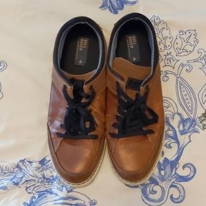 Mens sneakers